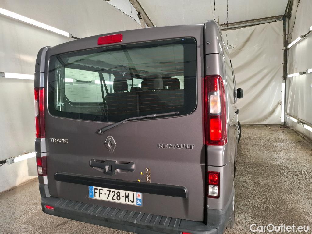  Renault  Trafic RENAULT  4p Combi Zen L2 dCi 120 SandS - 18 - 8 pl #15