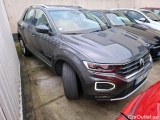  Volkswagen  T-ROC VOLKSWAGEN  / 2017 / 5P / SUV 1.5 TSI 150 EVO CARAT DSG7 #4