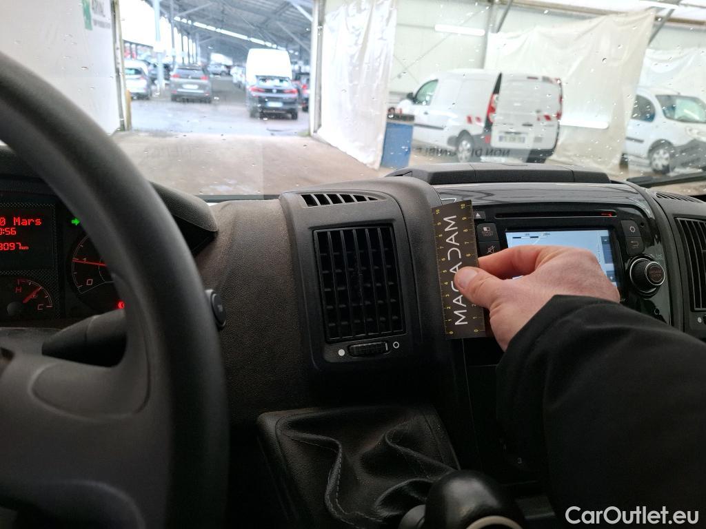  Peugeot  Boxer PEUGEOT  VU 4p Fourgon 2.0 BLUEHDI 110 PREMIUM PA 333 L1H2 #24