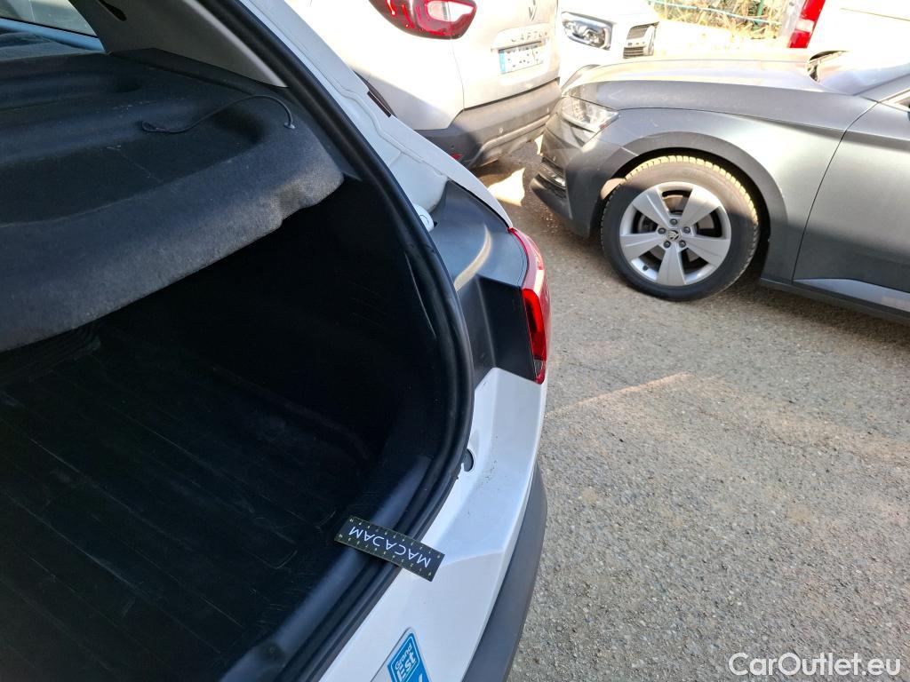 Citroen  C4 Cactus  Feel Nav Société 1.5 BlueHDi 100CV BVM6 E6dT #1