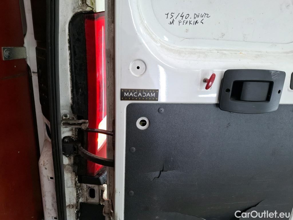  Peugeot  Boxer PEUGEOT  VU 4p Fourgon 2.0 BLUEHDI 110 PREMIUM PA 333 L1H2 #34