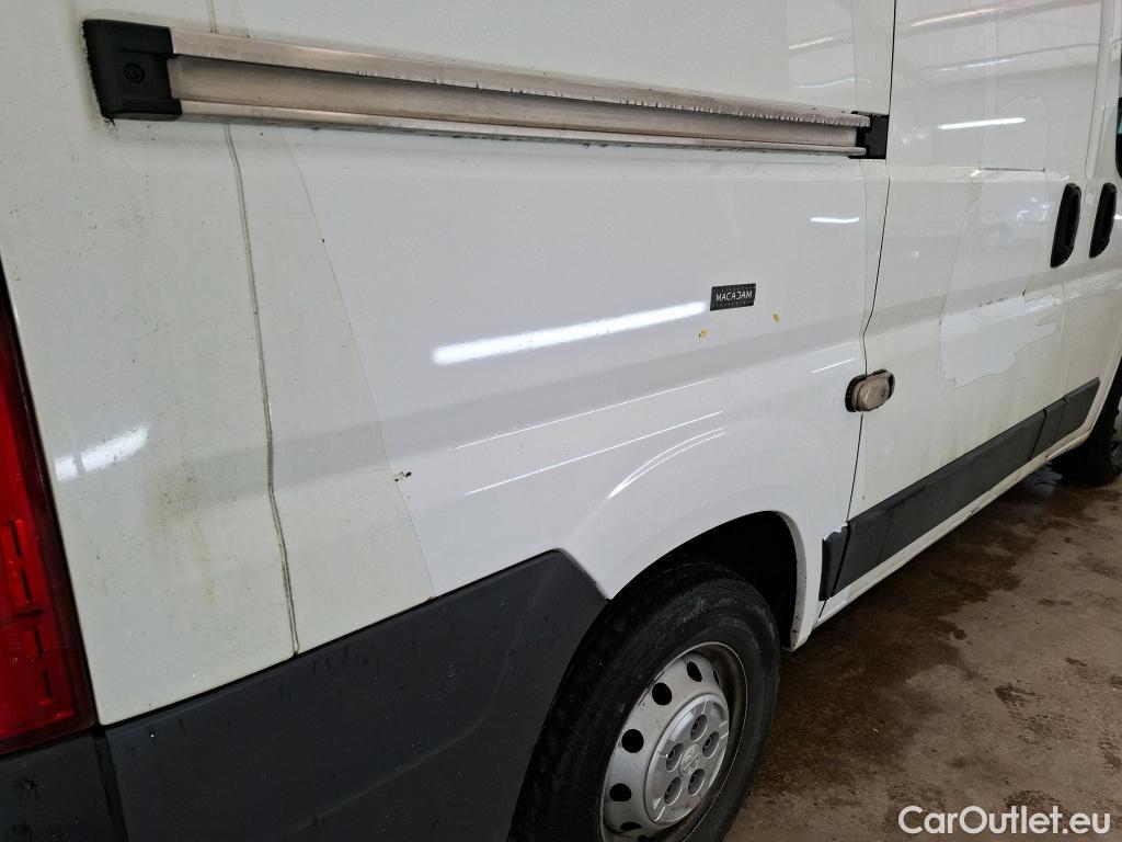  Peugeot  Boxer PEUGEOT  VU 4p Fourgon 2.0 BLUEHDI 110 PREMIUM PA 333 L1H2 #3