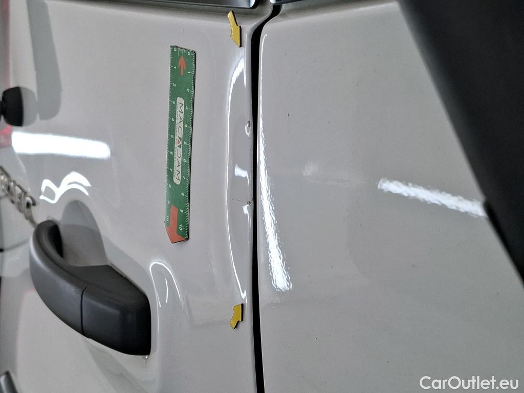  Renault  Trafic RENAULT  4p Combi Zen L2 Energy dCi 125 8 places #17