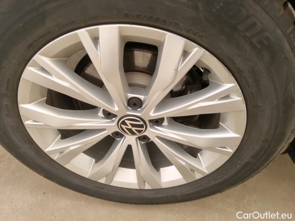  Volkswagen  Tiguan  Active 2.0 TDI 150CV BVA7 E6d #9
