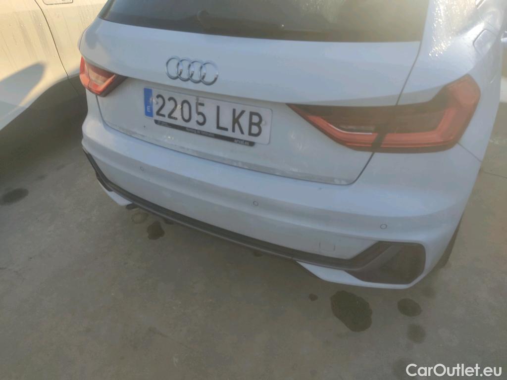  Audi  A1 Sportback AUDI A1 / 2018 / 5P / berlina con portón Sportback S line 30 TFSI 81kW (116CV) (AC) #17
