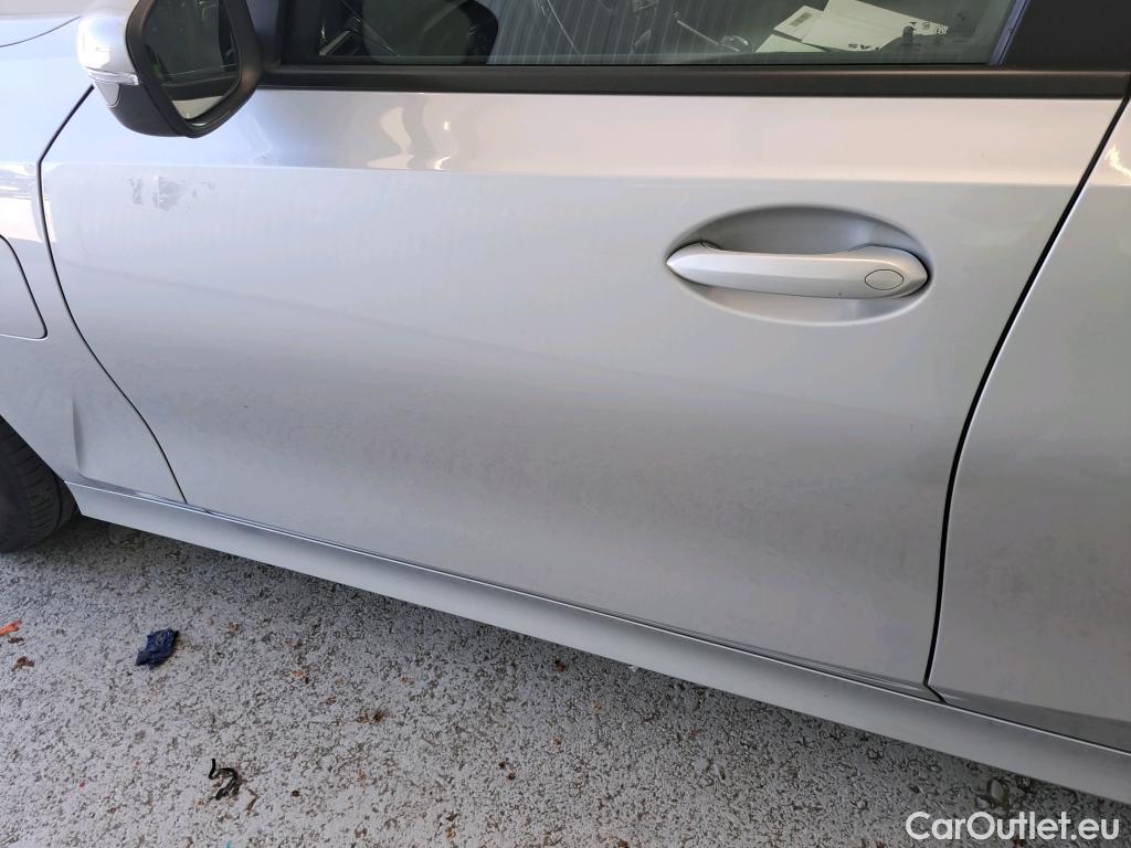  Bmw  Serie 3 BMW  / 2018 / 4P / sedán 330e #16