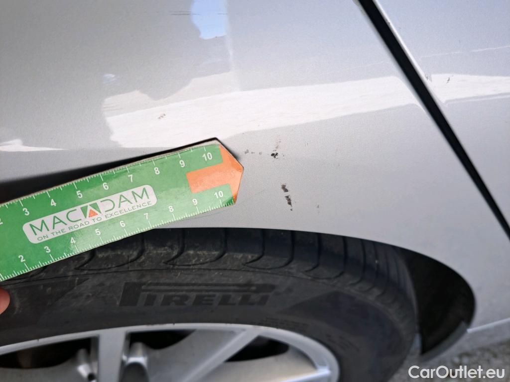  Bmw  Serie 3 BMW  / 2018 / 4P / sedán 330e #9