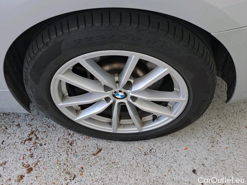  Bmw  Serie 3 BMW  / 2018 / 4P / sedán 330e #30