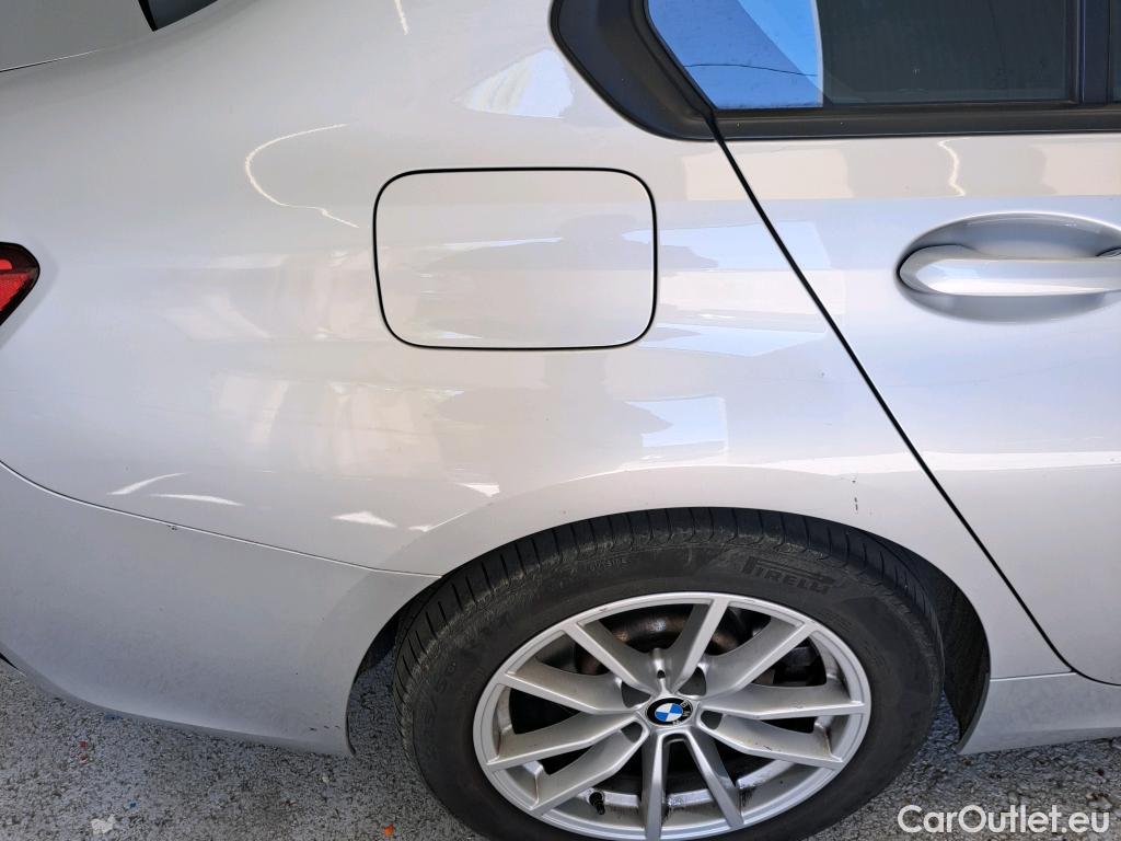  Bmw  Serie 3 BMW  / 2018 / 4P / sedán 330e #7