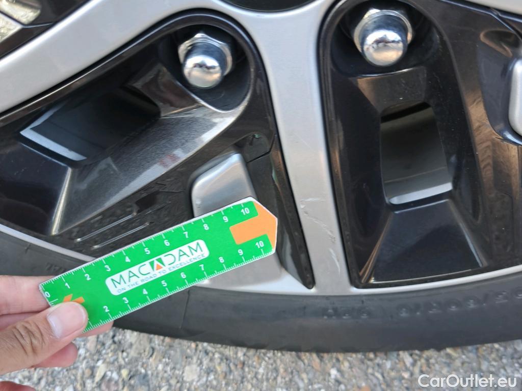  KIA  Niro  Drive 1.6 105CV AT6 E6d #19