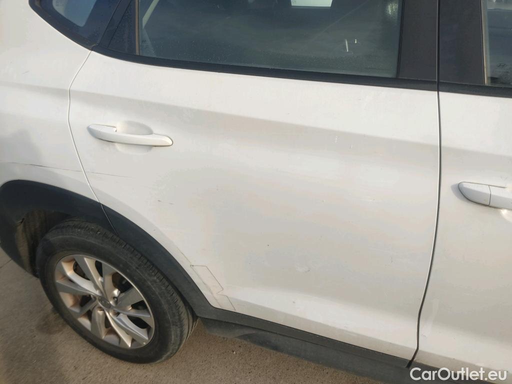  Hyundai  Tucson HYUNDAI  / 2018 / 5P / todoterreno  CRDI 1.6 116 CV 48V 4X2 SLE(SP)(SL) #12
