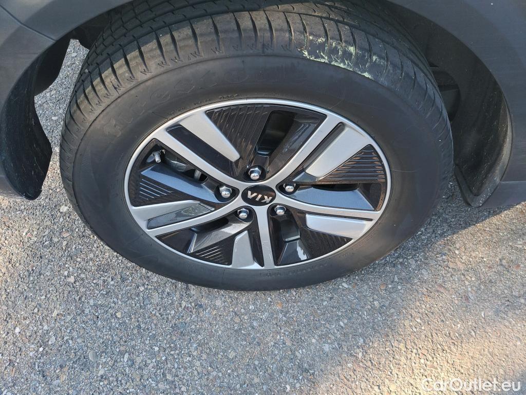  KIA  Niro  Drive 1.6 105CV AT6 E6d #18