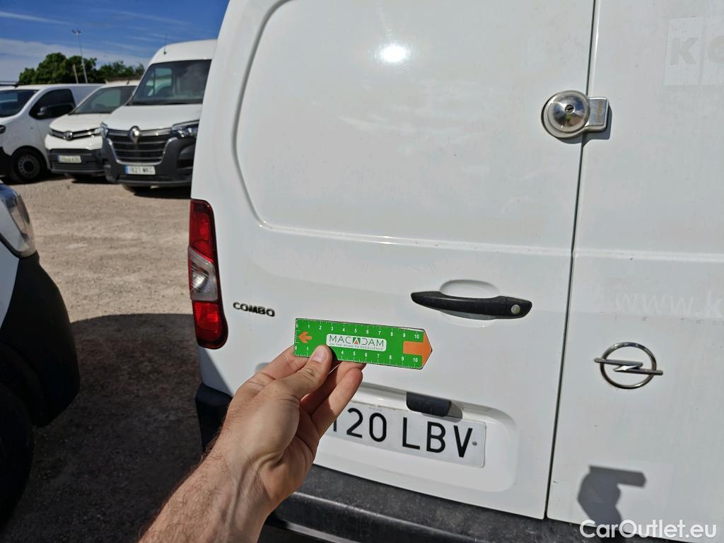  Opel  Combo  E Cargo Express XL carga incrementada 1.5 100CV MT5 #10