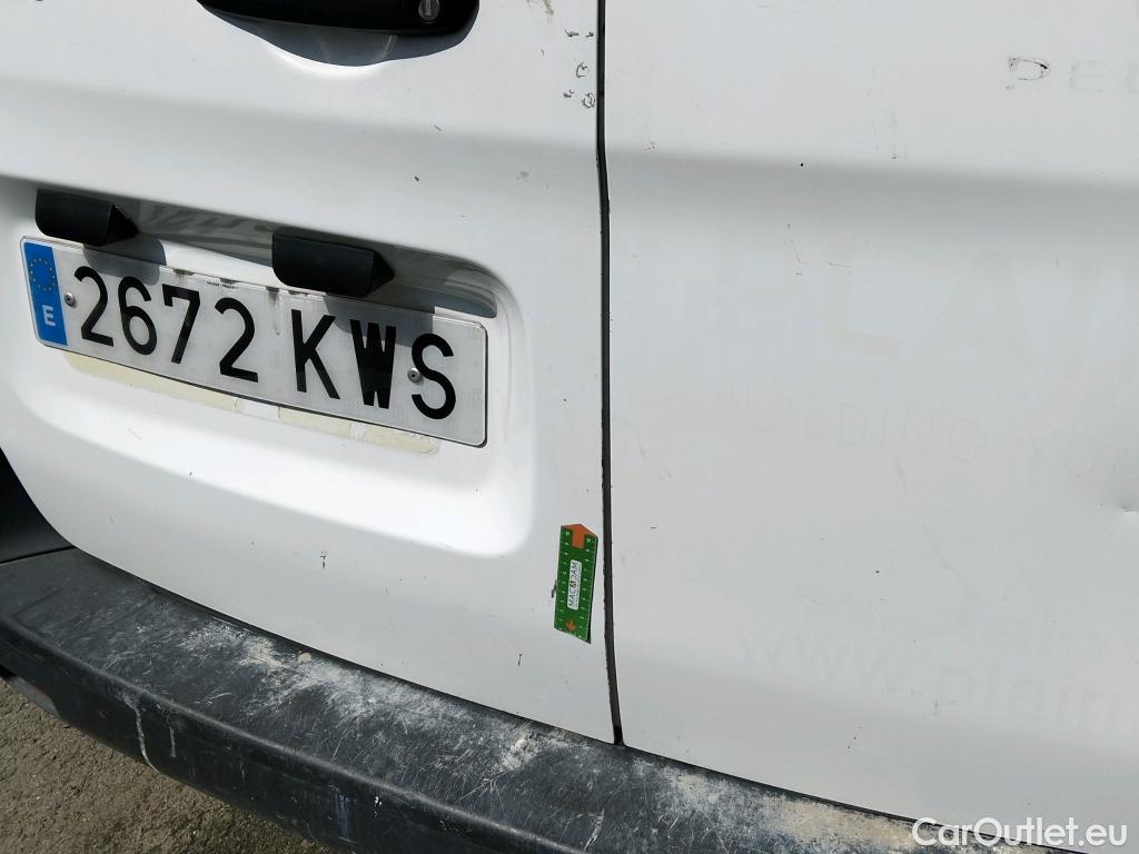 Peugeot  Expert  Combi L3 2.0 150CV MT6 #17