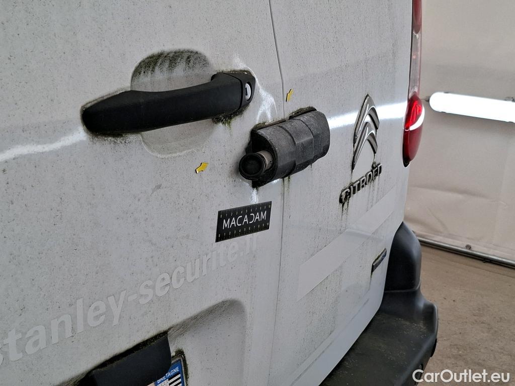  Citroen  Berlingo  Fourgon Business L1 (Court) 1.6 BlueHDi 100CV BVA6 E6 #14