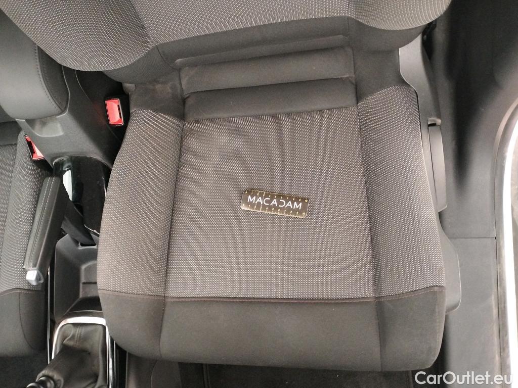  Citroen  C4 Cactus  Feel Nav Société 1.5 BlueHDi 100CV BVM6 E6d #29