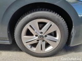  Volkswagen  Golf  VOLKSWAGEN / 2019 / 5P / BERLINA 2.0 TDI SCR 85KW LIFE DSG #84