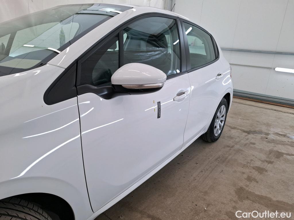  Peugeot  208  Affaire Premium 1.5 HDi 100CV BVM5 E6dT #17