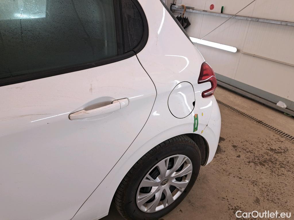  Peugeot  208  Affaire Premium Pack 1.6 HDi 75CV BVM5 E6 #11