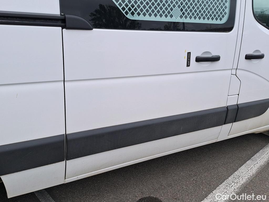  Renault  Master RENAULT  VU 4p Fourgon FG GCf Trac F3500 L2H2 Energy dCi 145 E6 #37