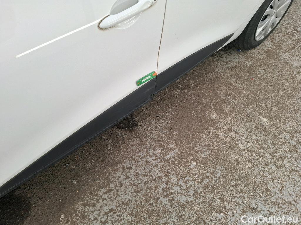  Renault  Clio  IV Air MediaNav 1.5 dCi 75CV BVM5 E6 #13
