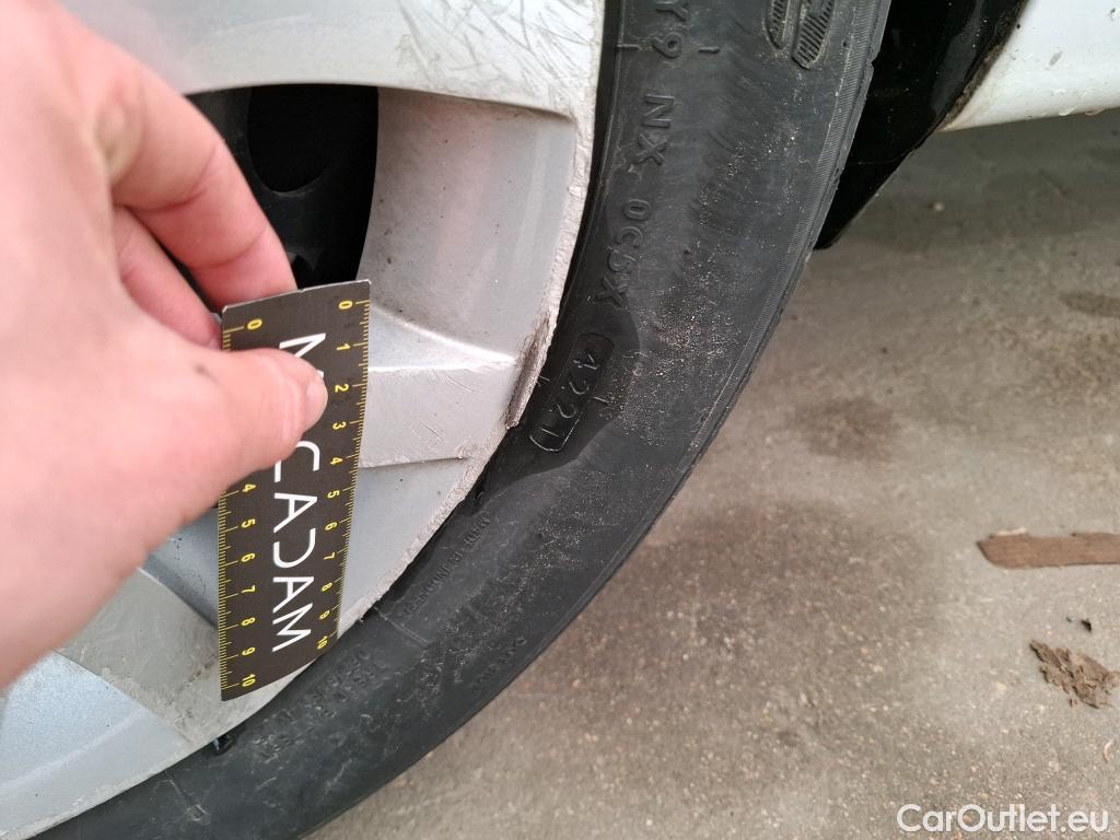  Renault  Clio  IV Air MediaNav 1.5 dCi 90CV BVM5 E6 #23