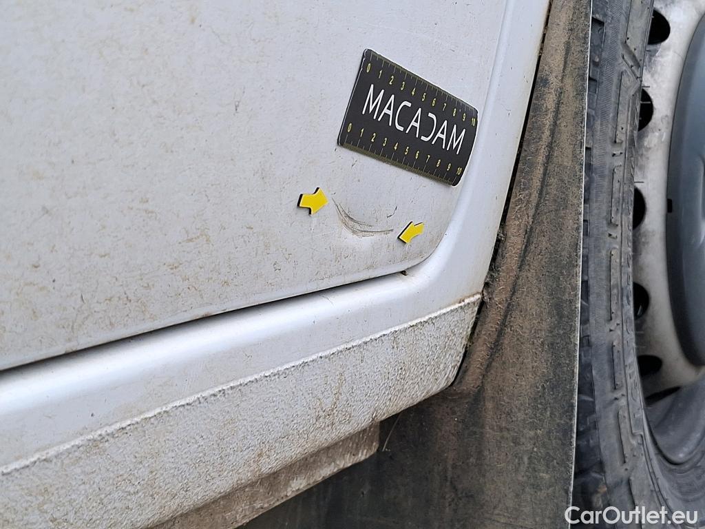  Renault  Master RENAULT  VU 4p Fourgon FG GCf Trac F3500 L2H2 Energy dCi 145 E6 #19