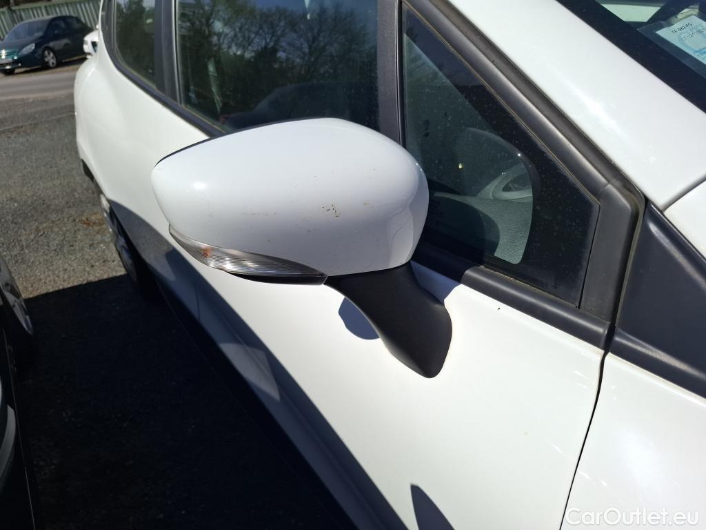  Renault  Clio  IV Air MediaNav 1.5 dCi 75CV BVM5 E6 #50