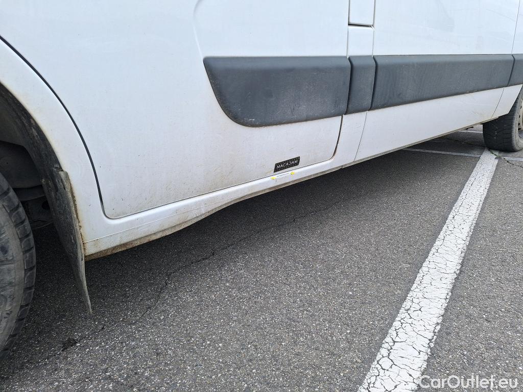 Renault  Master RENAULT  VU 4p Fourgon FG GCf Trac F3500 L2H2 Energy dCi 145 E6 #44