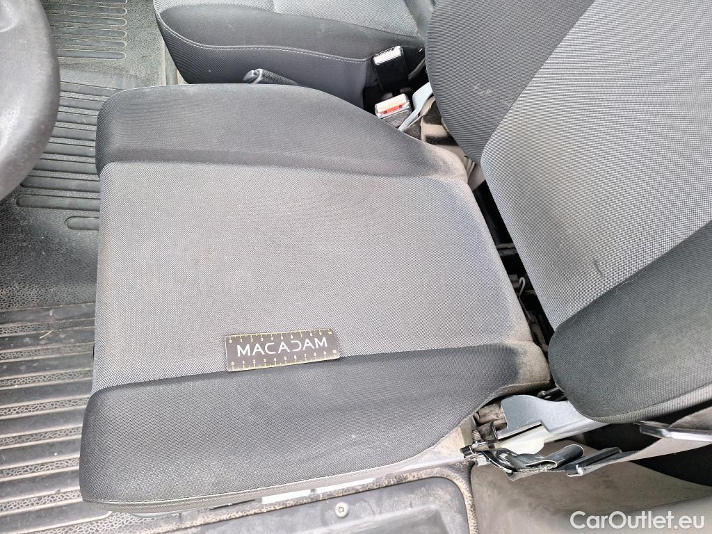  Renault  Master RENAULT  VU 4p Fourgon FG GCf Trac F3500 L2H2 Energy dCi 145 E6 #27