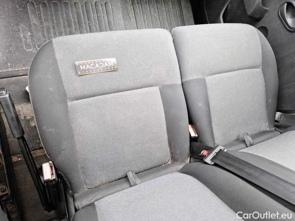  Renault  Master RENAULT  VU 4p Fourgon FG GCf Trac F3500 L2H2 Energy dCi 145 E6 #29