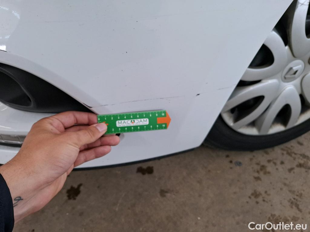  Renault  Clio RENAULT  Société / 2016 / 5P / Berline Air Medianav dCi 75 #41