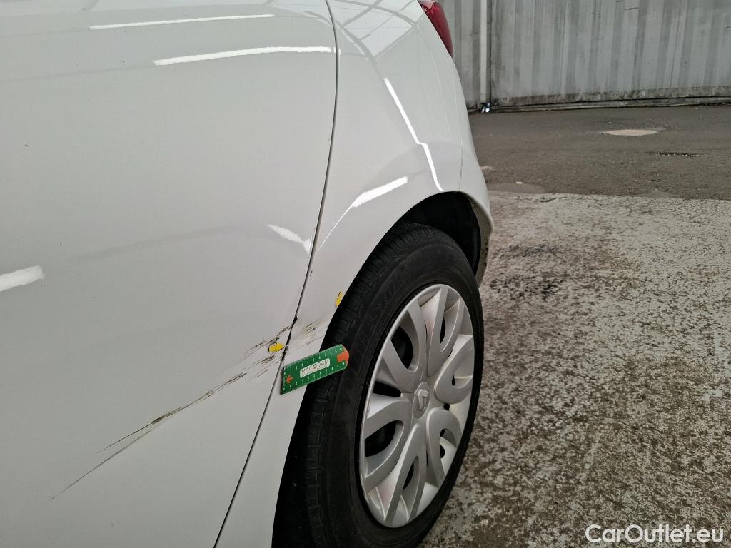  Renault  Clio  IV Air MediaNav 1.5 dCi 75CV BVM5 E6 #4