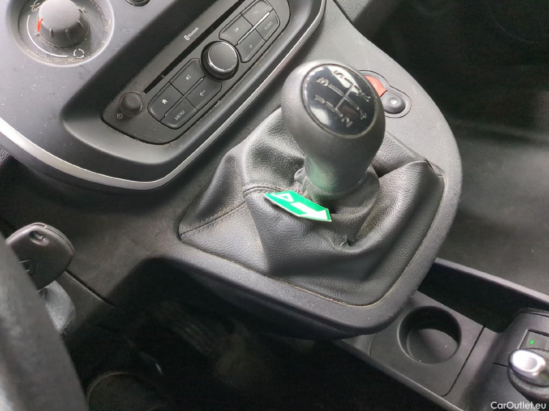  Renault  Kangoo RENAULT  Express / 2013 / 4P / Fourgonnette Extra R-Link dCi 75 #1