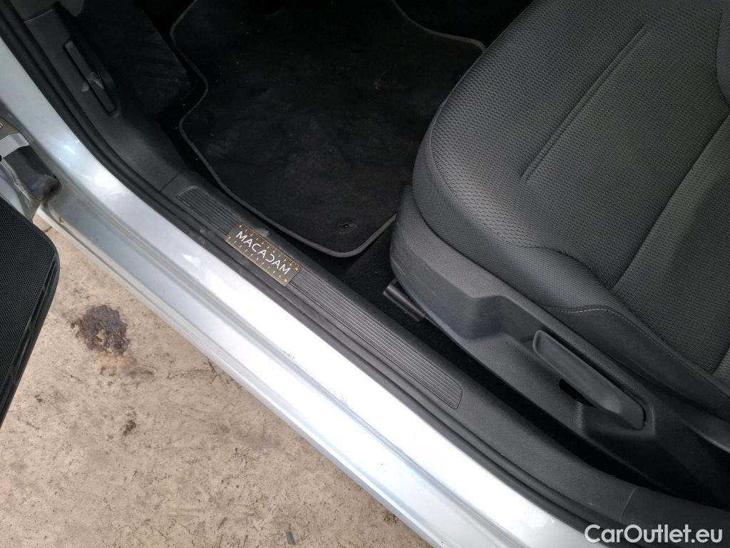  Volkswagen  Golf  VII Break Confortline Business BMT 2.0 TDI 150CV BVA7 E6dT #13