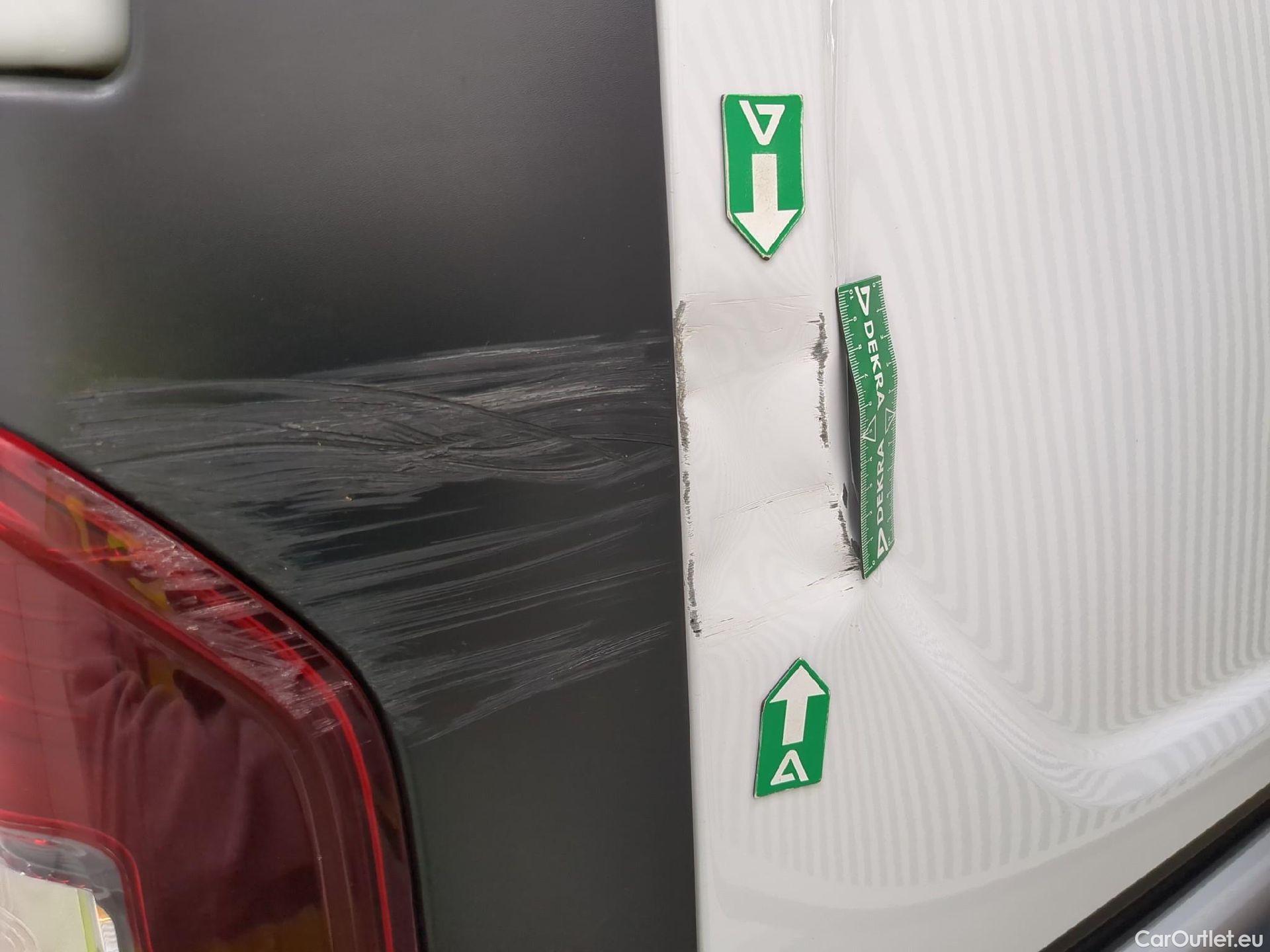  Renault  Trafic RENAULT  VU 4p Fourgon FG GCF L1H1 1000 dCi 95 E6 #19