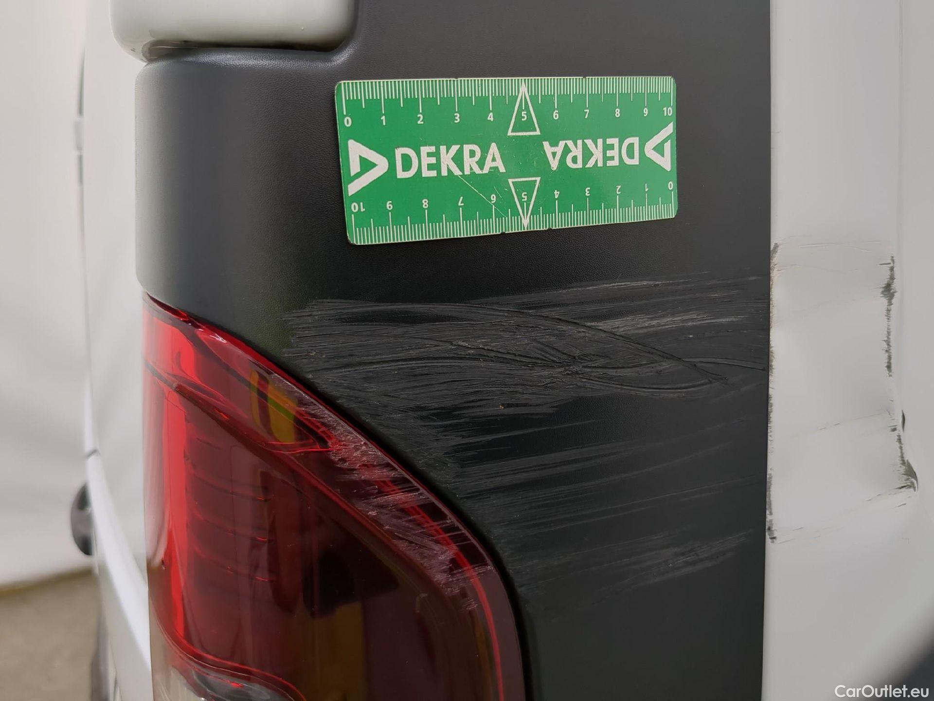  Renault  Trafic RENAULT  VU 4p Fourgon FG GCF L1H1 1000 dCi 95 E6 #23