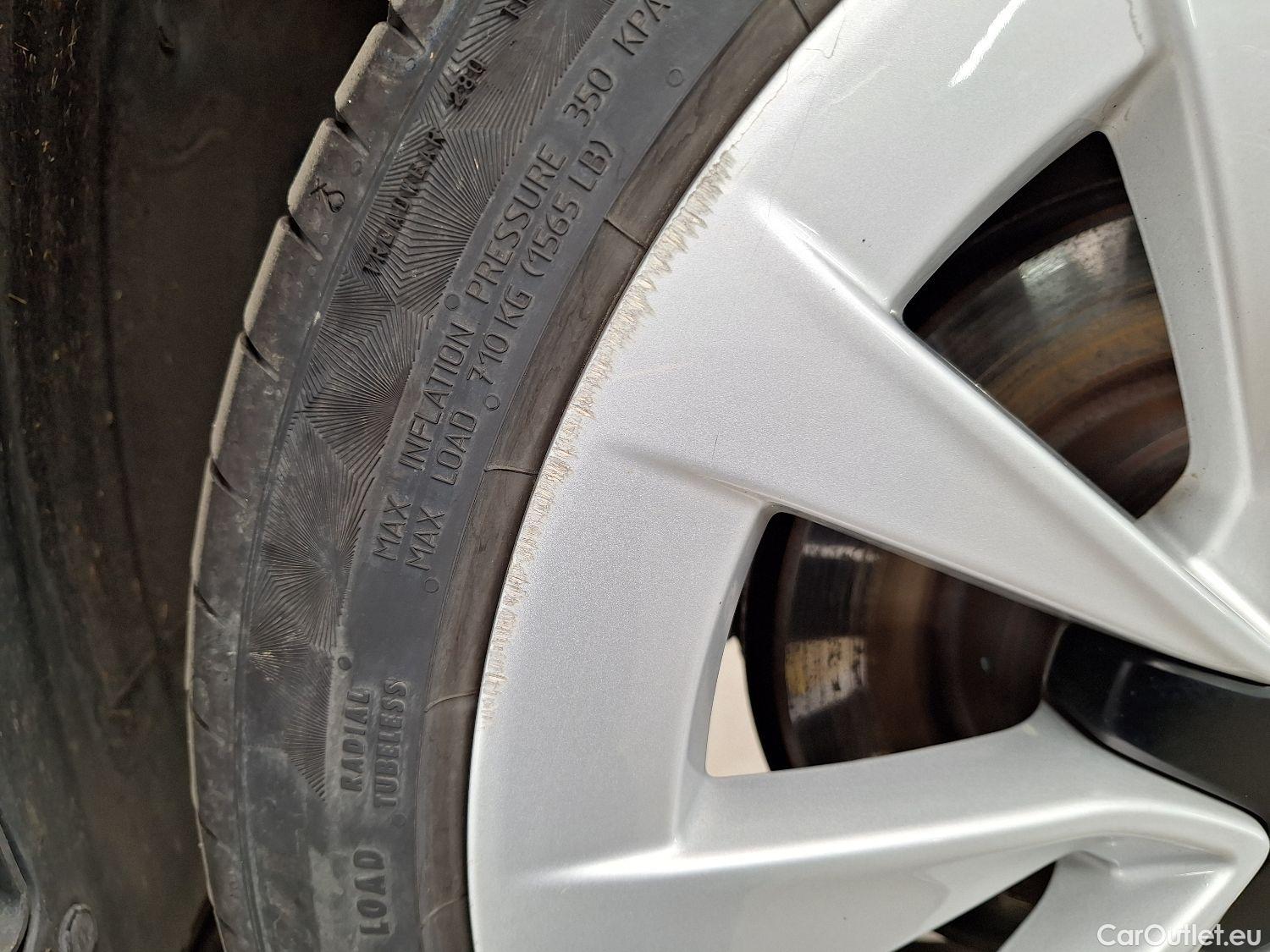  Tesla  Model 3 Tesla,  '18 BEV, Tesla  Long-Range Dual Motor AWD 4d #10