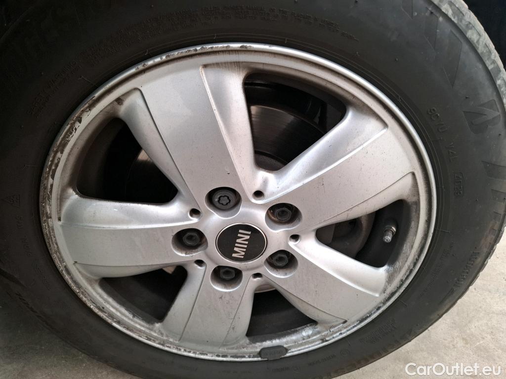  Mini  Cooper MINI Mini / 2014 / 5P / Berline  136 ch BVA7 #2