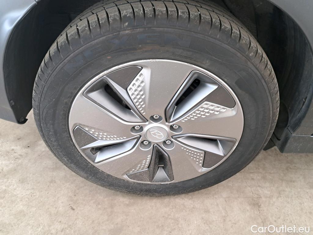  Hyundai  Konna HYUNDAI Kona / 2017 / 5P / SUV ELECTRIQUE 39 kWh 136 ch Creative #11
