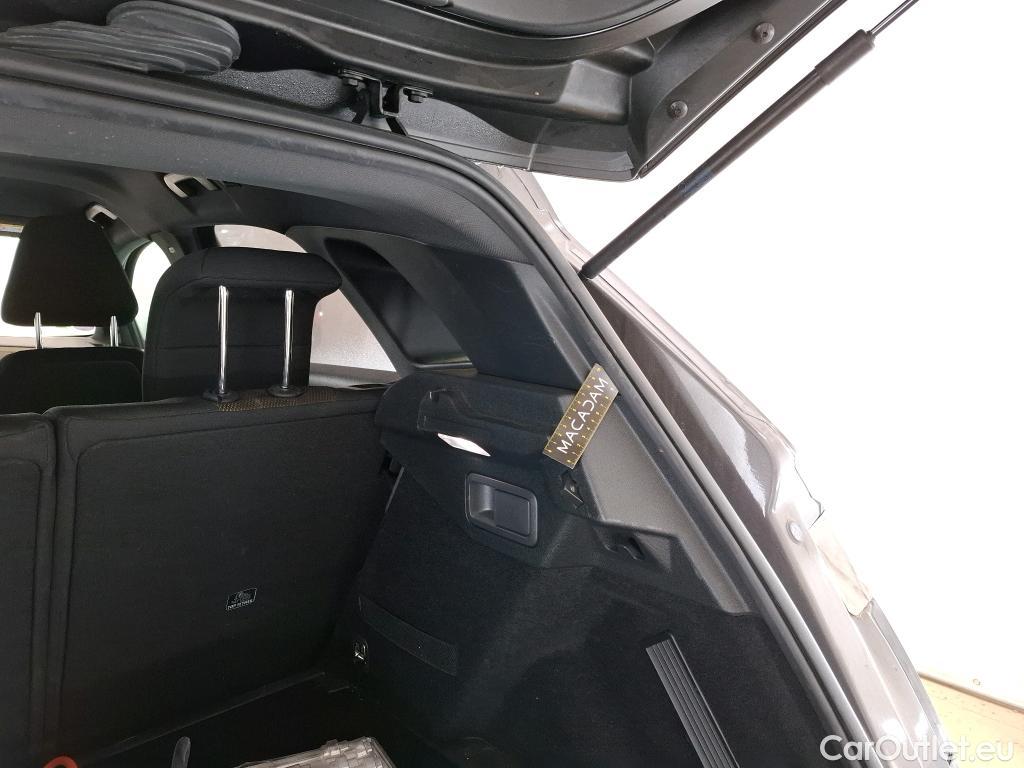  DS  DS7 7 Crossback E-Tense 4x2 Business 1.6 225CV BVA8 E6d #16