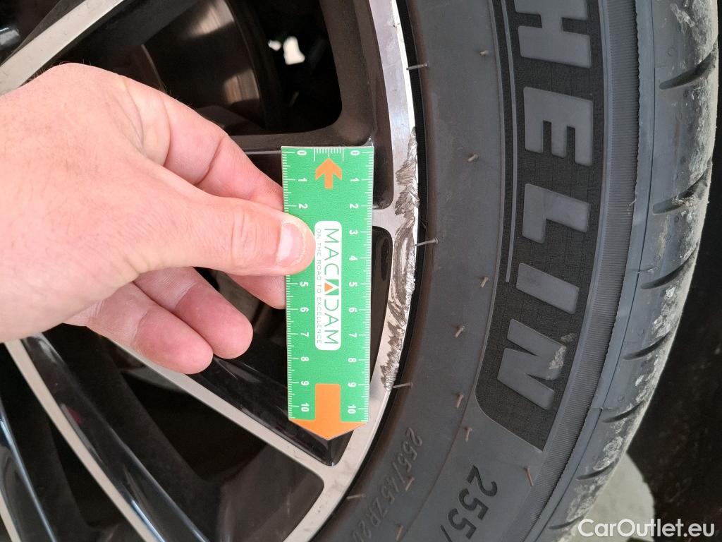  Mercedes  G-Klasee MERCEDES-BENZ GLC / 2019 / 5P / SUV GLC 200 d AMG Line #17