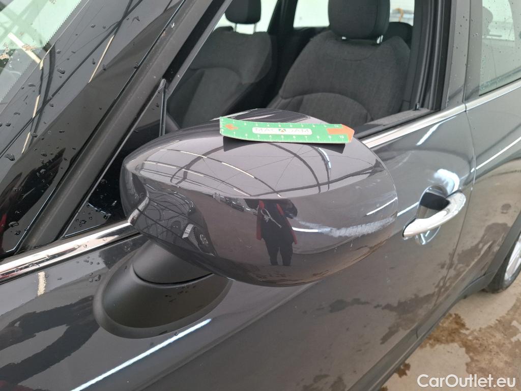  Mini  Countryman MINI  / 2016 / 5P / Crossover Cooper SE ALL4 Longstone 136+88ch BVA6 #48