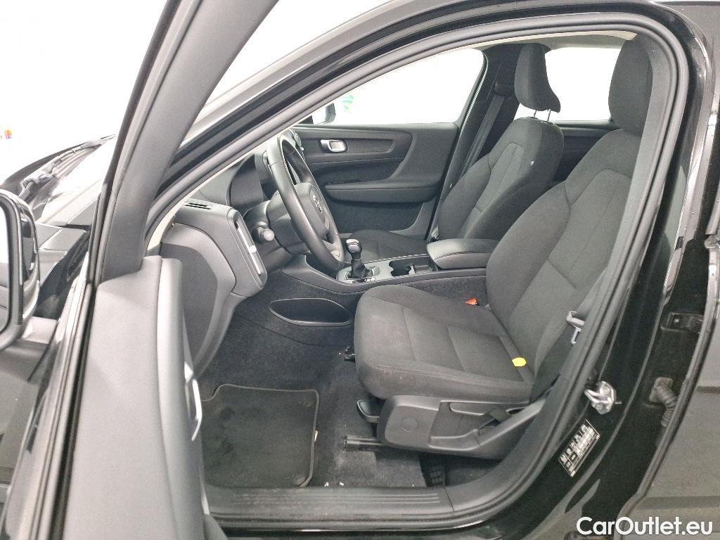  Volvo  XC 40 1.5 T2 MOMENTUM CORE Cruise control Audio system with touch screen #6