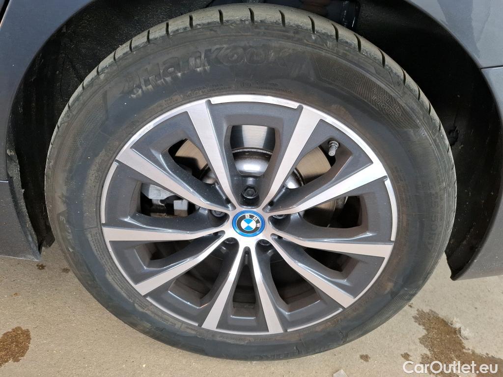  Bmw  Serie 3 BMW Série 3 Berline / 2018 / 4P / Berline 320e 204ch Business Design BVA8 Hybride #32