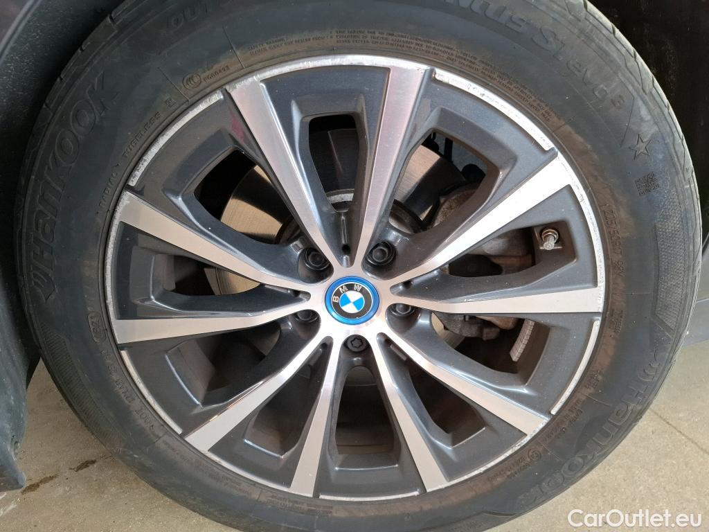  Bmw  Serie 3 BMW Série 3 Berline / 2018 / 4P / Berline 320e 204ch Business Design BVA8 Hybride #16