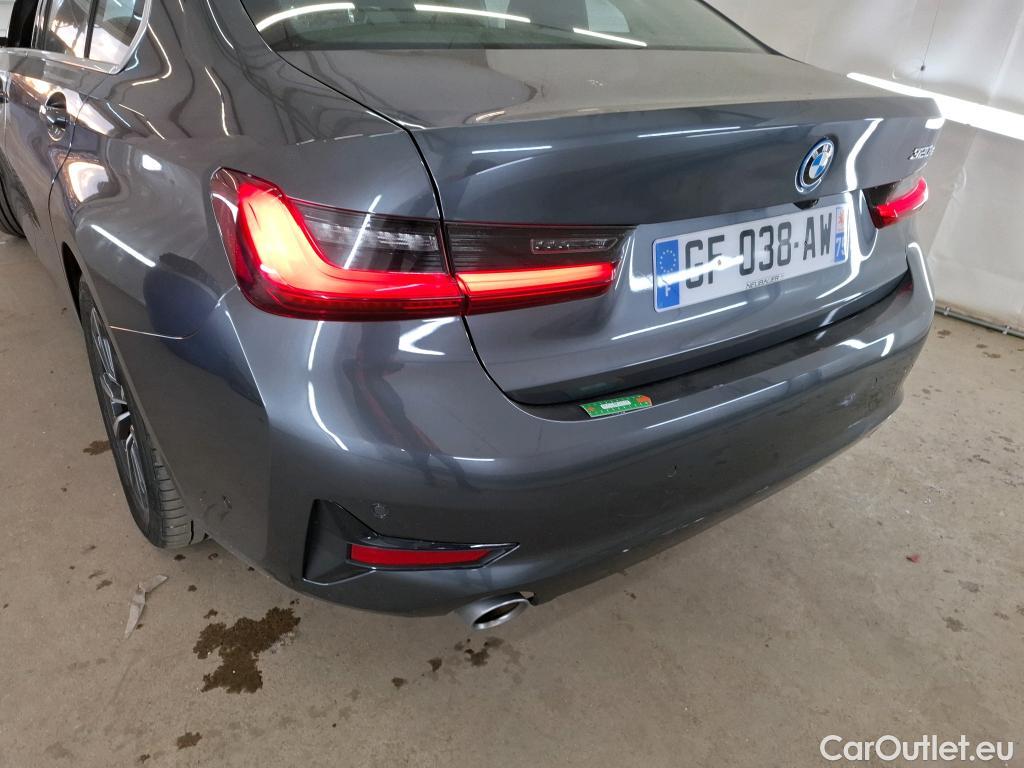  Bmw  Serie 3 BMW Série 3 Berline / 2018 / 4P / Berline 320e 204ch Business Design BVA8 Hybride #9