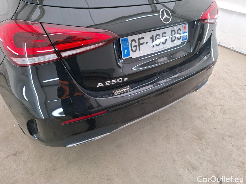 Mercedes  A-Klasse MERCEDES-BENZ Classe A Compact / 2018 / 5P / Berline A 250 e AMG Line 8G-DCT #21