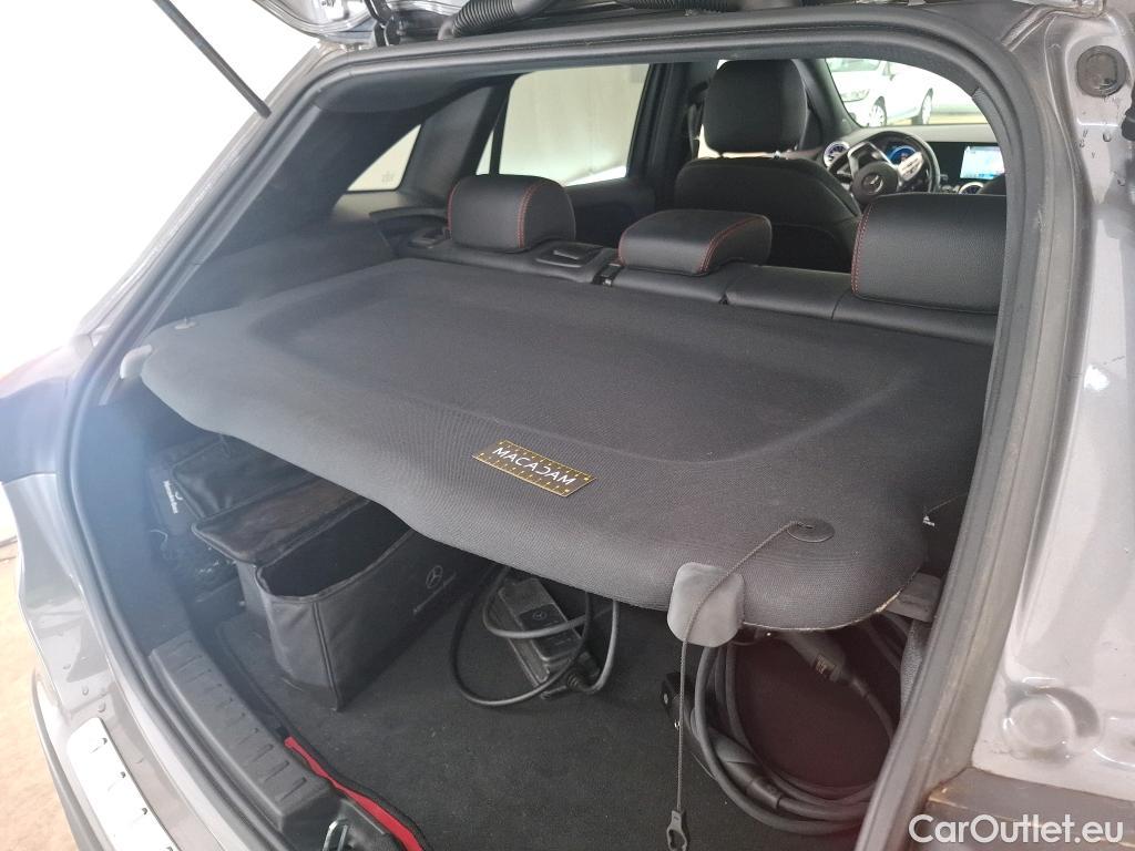  Mercedes  GLA MERCEDES-BENZ  / 2020 / 5P / SUV 1.3  250 e AMG LINE DCT #1