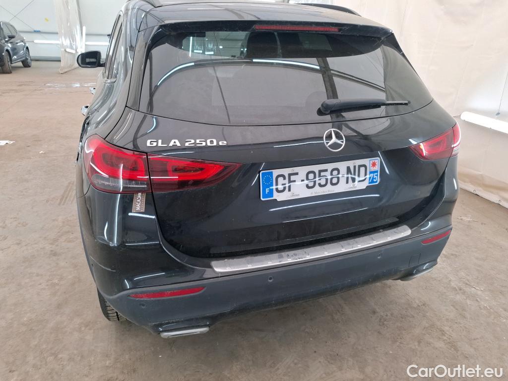  Mercedes  GLA MERCEDES-BENZ  / 2020 / 5P / SUV 1.3  250 e PROGRESSIVE LINE DCT #1